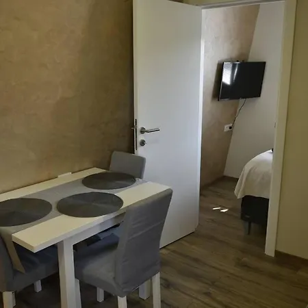 Center Penthouse Duplex Apartment *